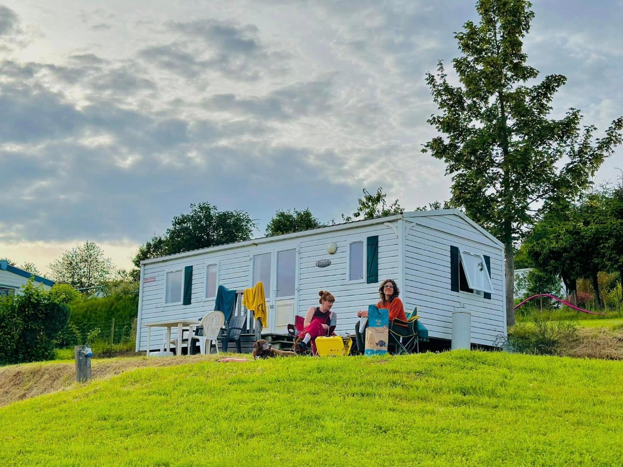 מלון Yvoir Camping Le Pommier Rustique מראה חיצוני תמונה